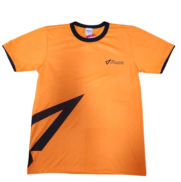 Camiseta laranja com símbolo preto na parte inferior 